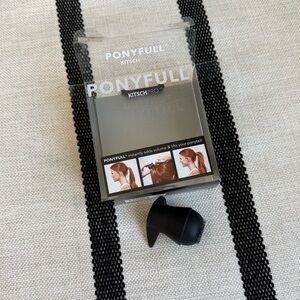 Kitsch Pro Ponyfull Ponytail Hair Volumizer in Sleek Black